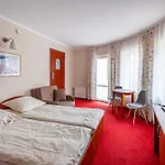 Baltic - Bartek 3* Реваль