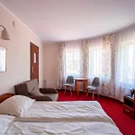 Baltic - Bartek 3*